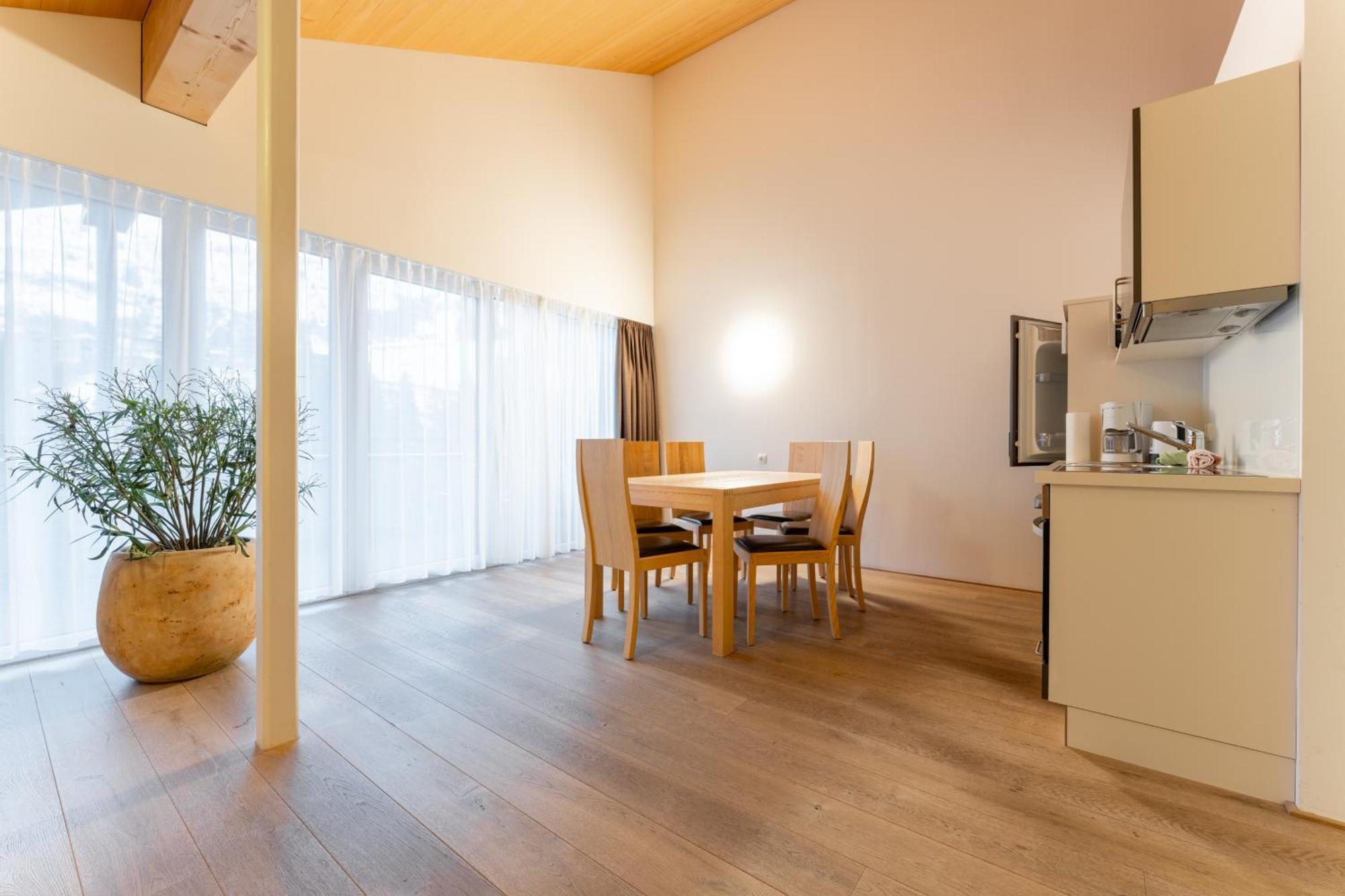 Aparthotel Alpinresort ダーミュルス エクステリア 写真