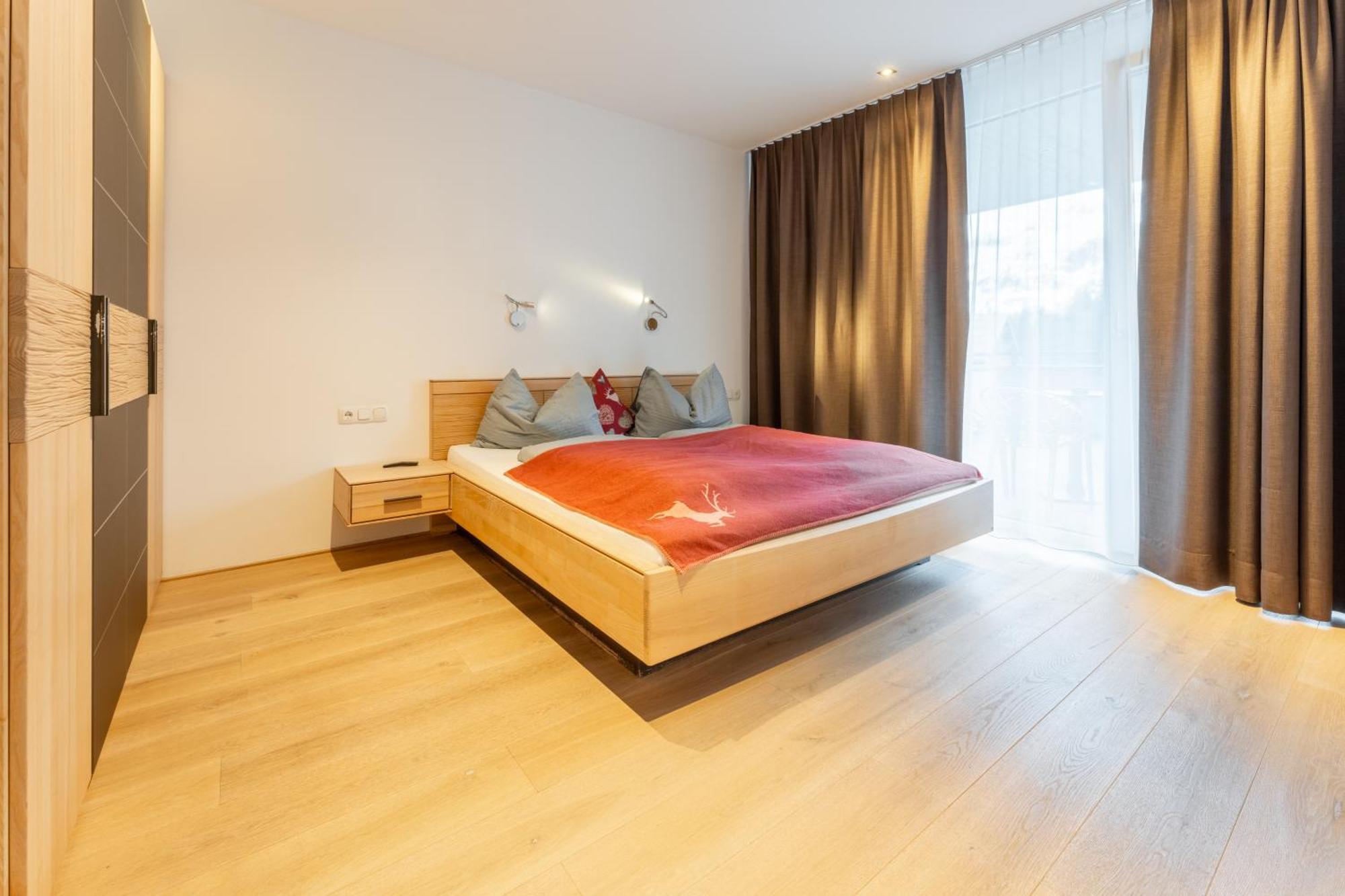 Aparthotel Alpinresort ダーミュルス エクステリア 写真