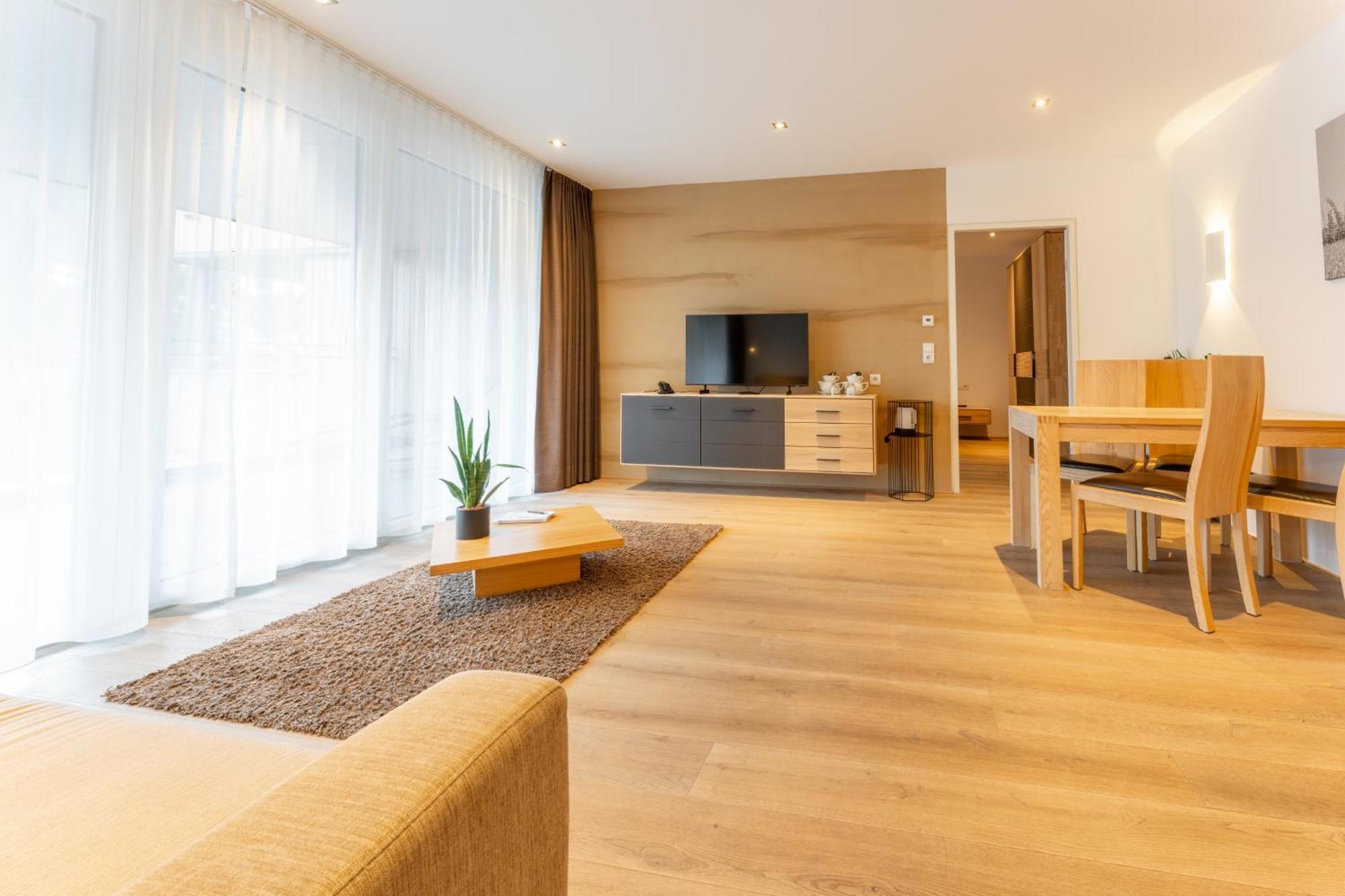 Aparthotel Alpinresort ダーミュルス エクステリア 写真