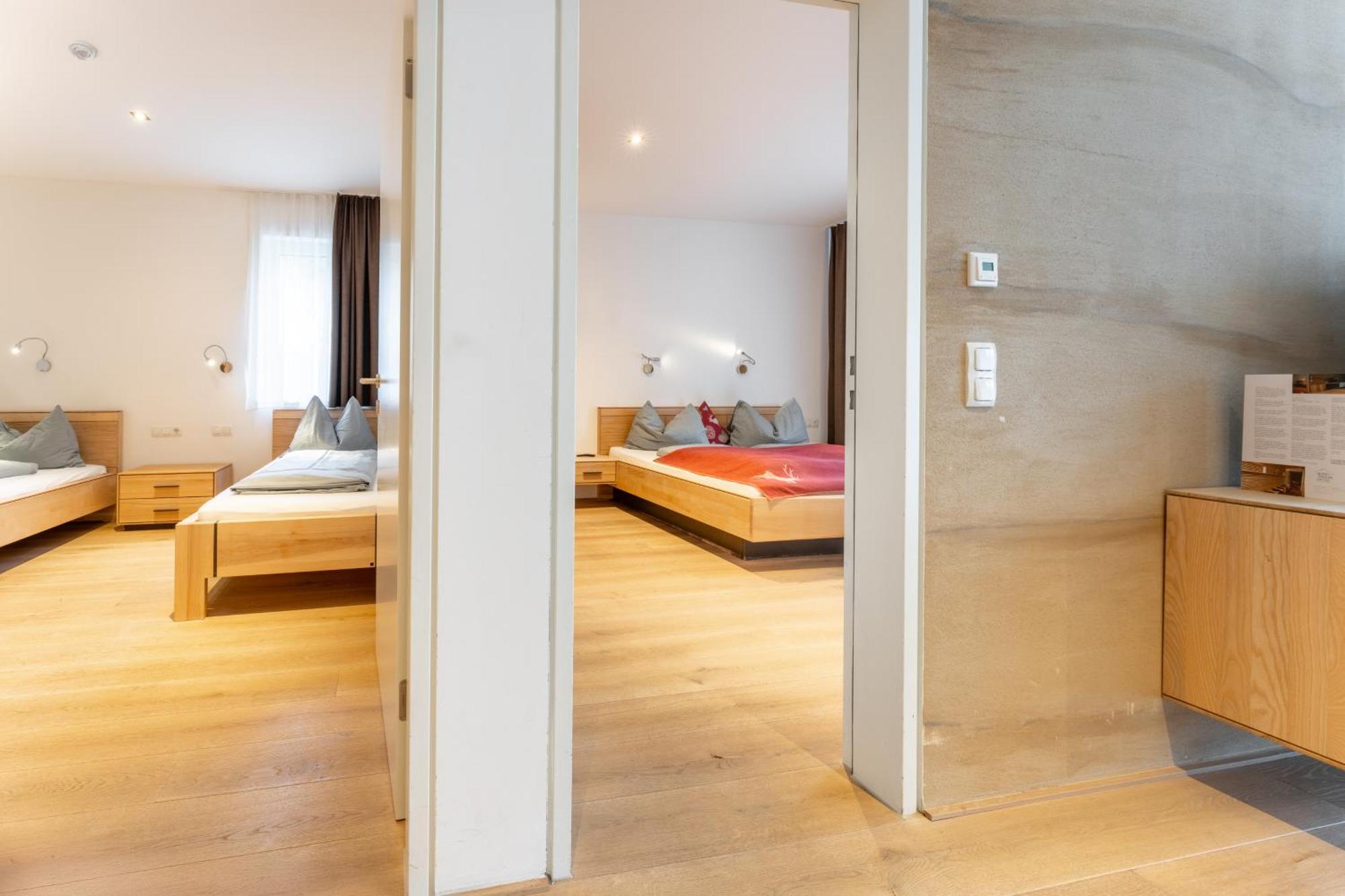 Aparthotel Alpinresort ダーミュルス エクステリア 写真