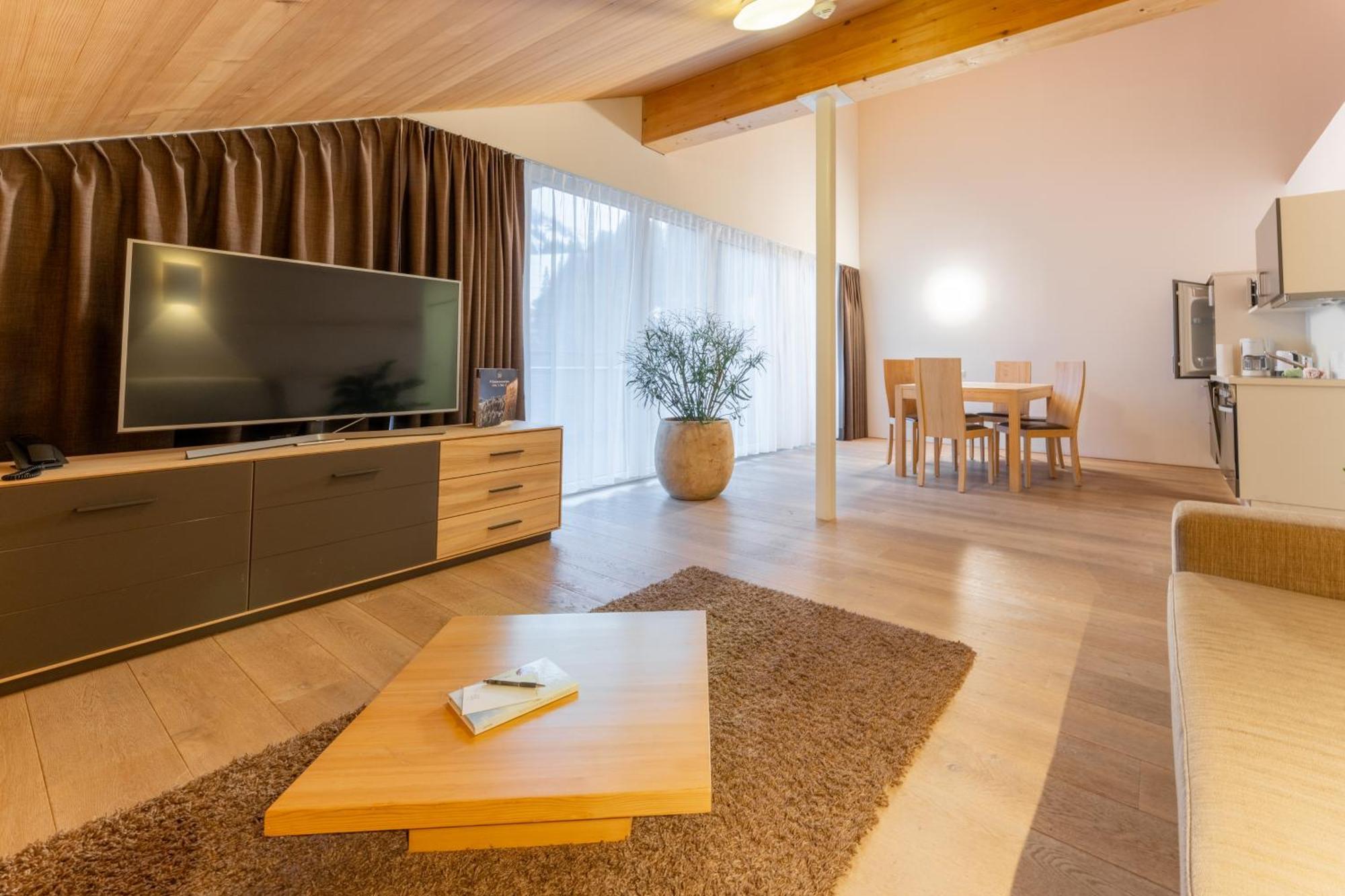Aparthotel Alpinresort ダーミュルス エクステリア 写真